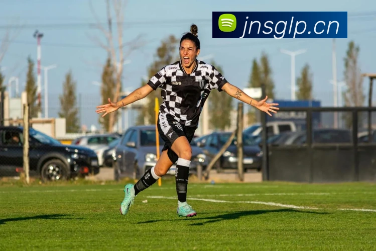 7号球员伤退引发关注：球队前景与替代方案分析